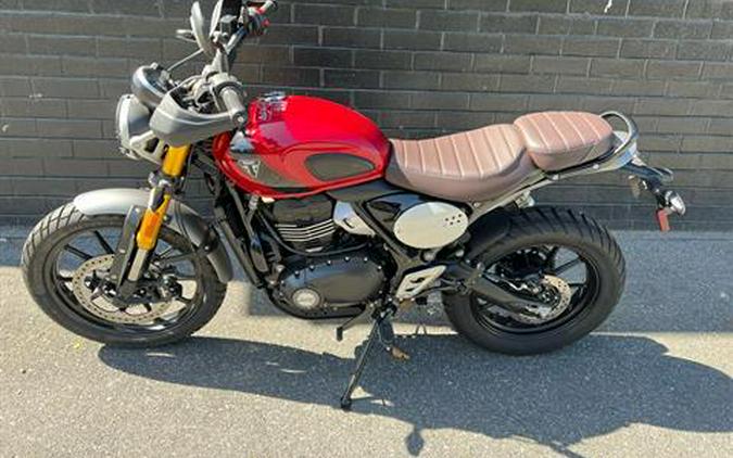 2024 Triumph Scrambler 400 X