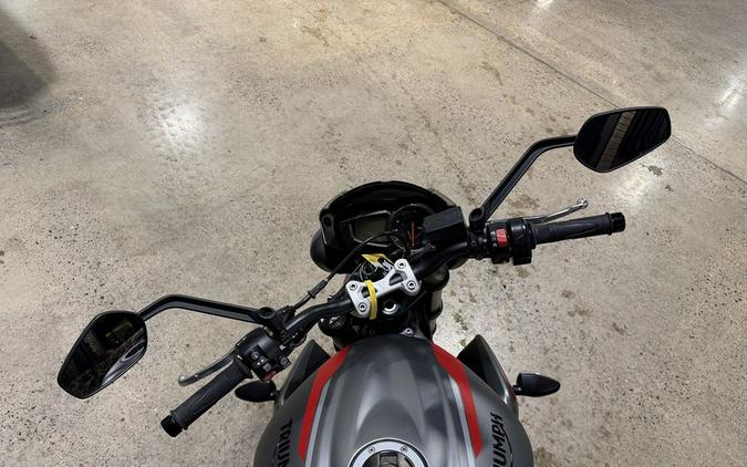 2022 Triumph Street Triple R Matte Silver Ice