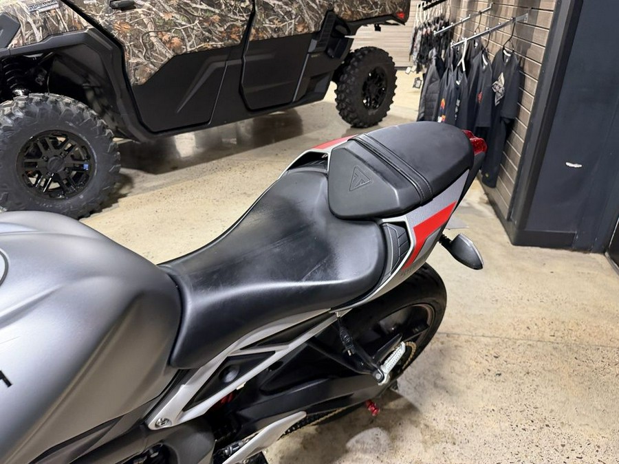 2022 Triumph Street Triple R Matte Silver Ice