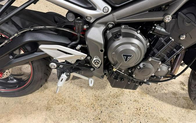 2022 Triumph Street Triple R Matte Silver Ice