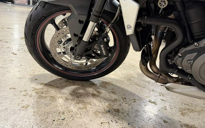 2022 Triumph Street Triple R Matte Silver Ice