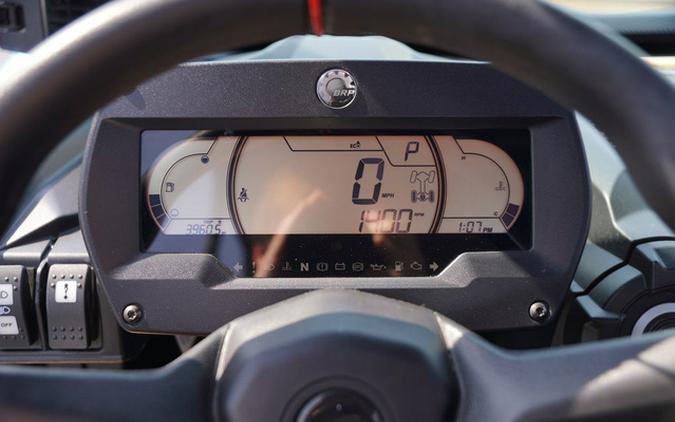 2021 Can-Am Commander MAX XT