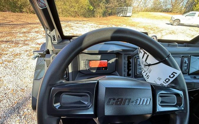 2026 Can-Am Defender MAX XT CAB HD11