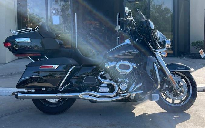 2017 Ultra Limited (FLHTK)