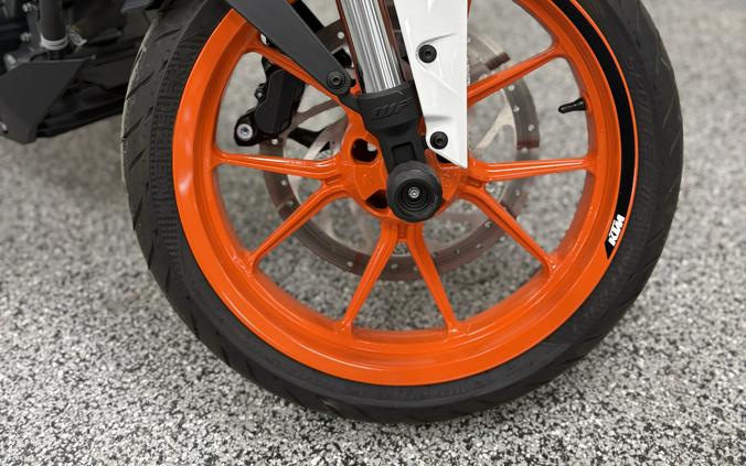 2018 KTM 390 Duke - UKT3289