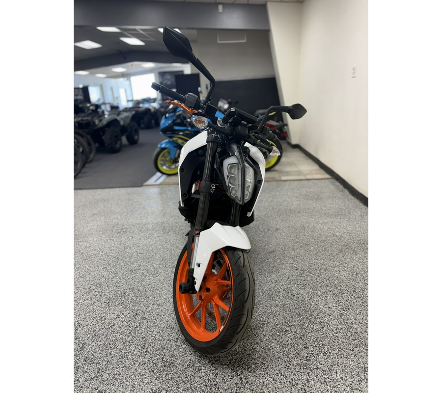 2018 KTM 390 Duke - UKT3289