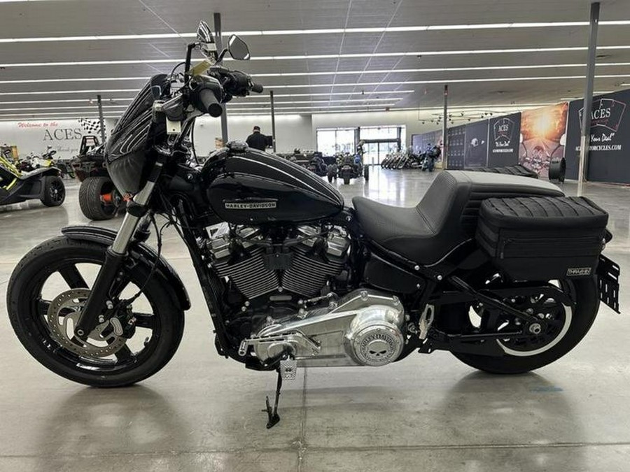 2025 Harley-Davidson® FXBB - Street Bob®