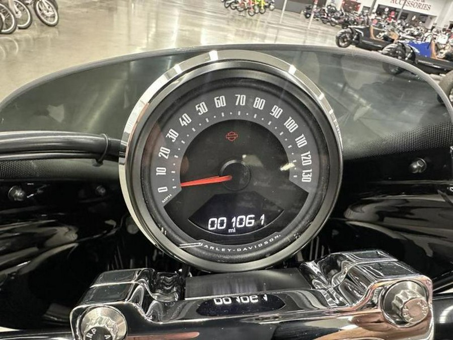 2025 Harley-Davidson® FXBB - Street Bob®