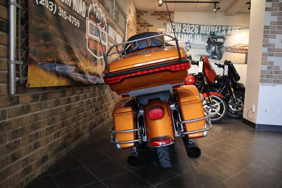 2014 Electra Glide® Ultra Limited (FLHTK)