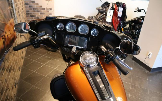 2014 Electra Glide® Ultra Limited (FLHTK)