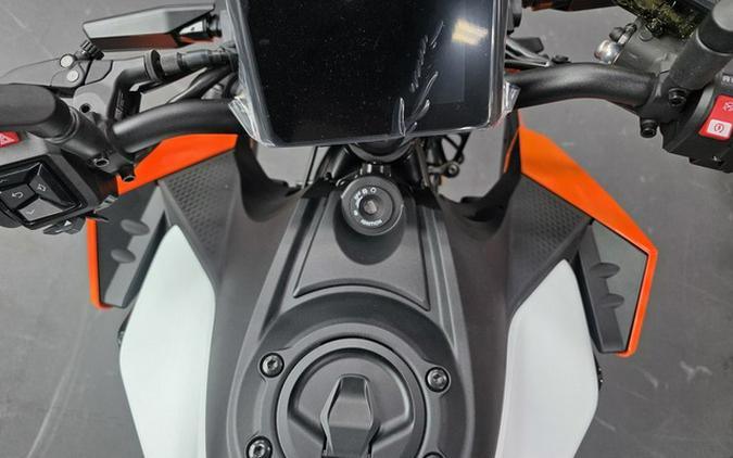 2027 KTM Duke 990