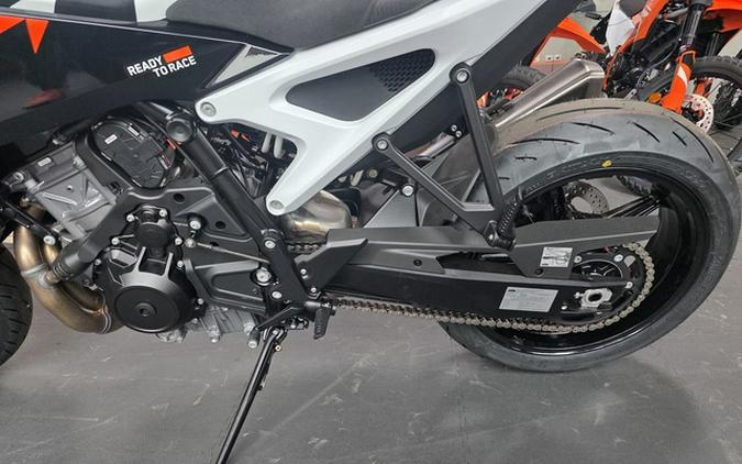 2027 KTM Duke 990