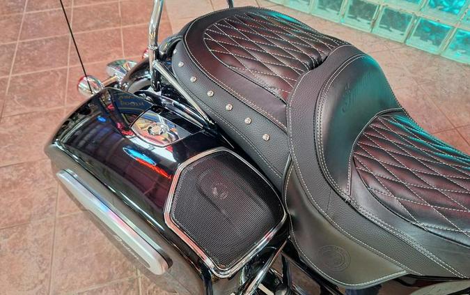 2021 Indian Motorcycle® Chieftain® Thunder Black