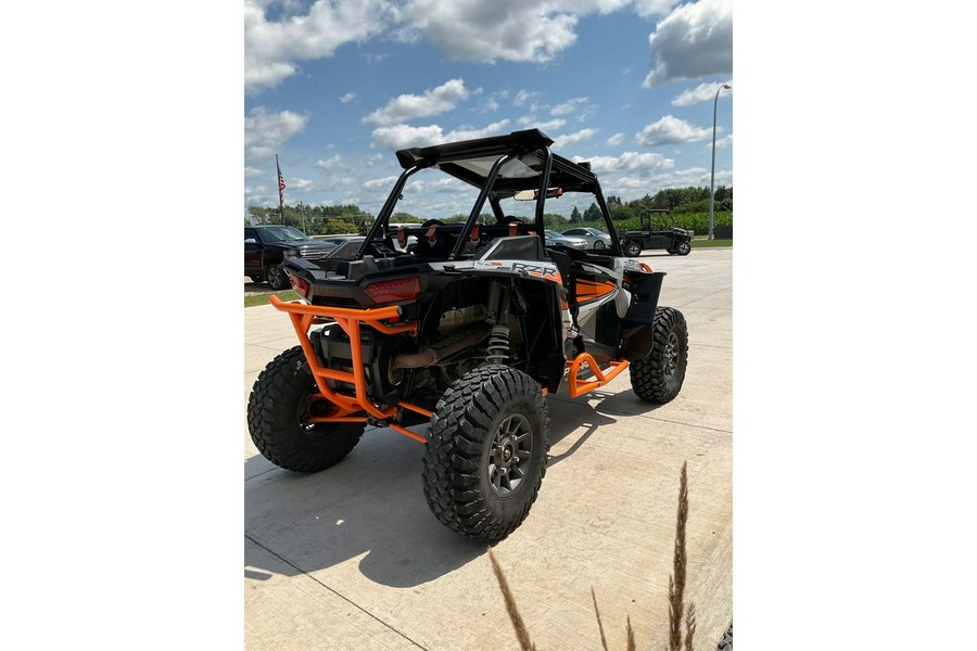 2018 Polaris Industries RZR XP TURBO EPS GHOST GRAY