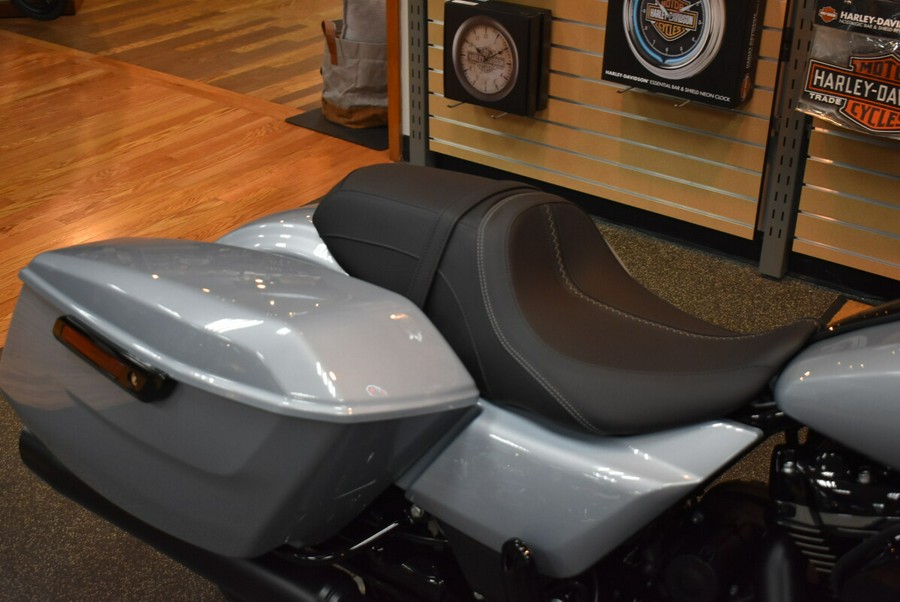 FLTRX 2024 Road Glide™