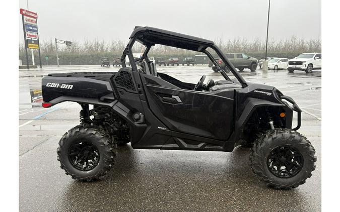 2026 Can-Am Commander XT 700