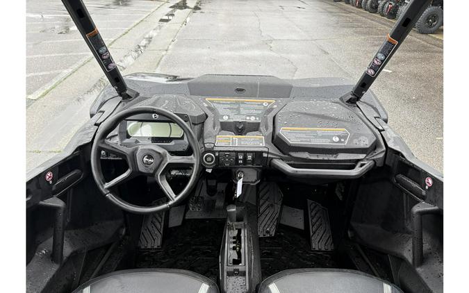 2026 Can-Am Commander XT 700