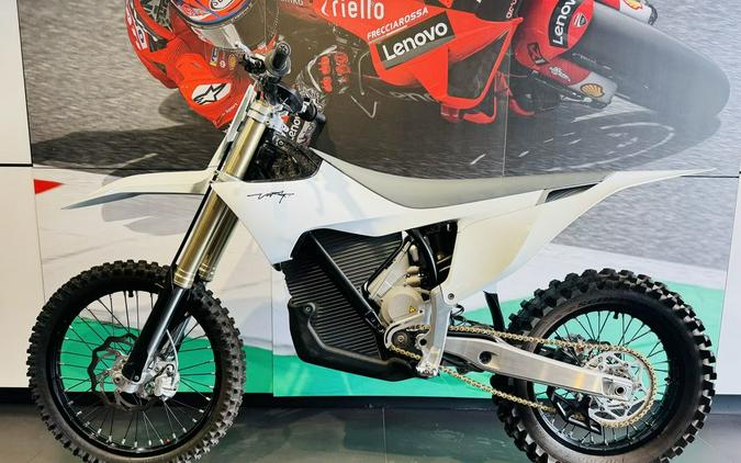 2024 Stark VARG Alpha MX 19"_80HP