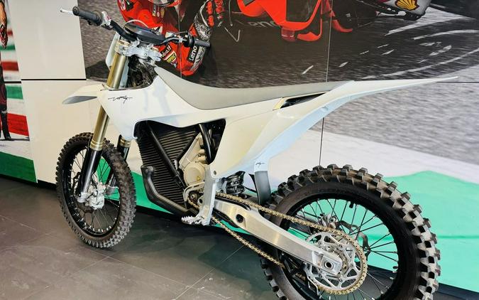 2024 Stark VARG Alpha MX 19"_80HP