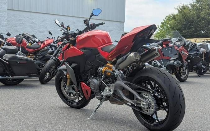 2026 Ducati Streetfighter V2 S 896