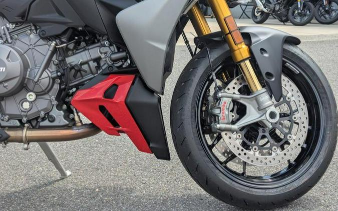 2026 Ducati Streetfighter V2 S 896