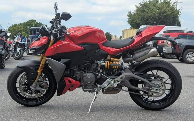 2026 Ducati Streetfighter V2 S 896