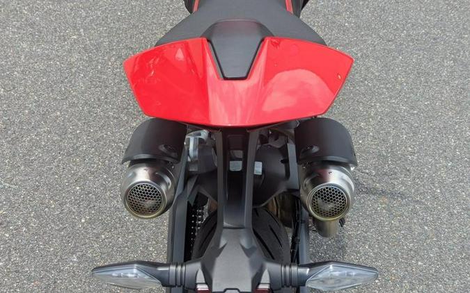 2026 Ducati Streetfighter V2 S 896