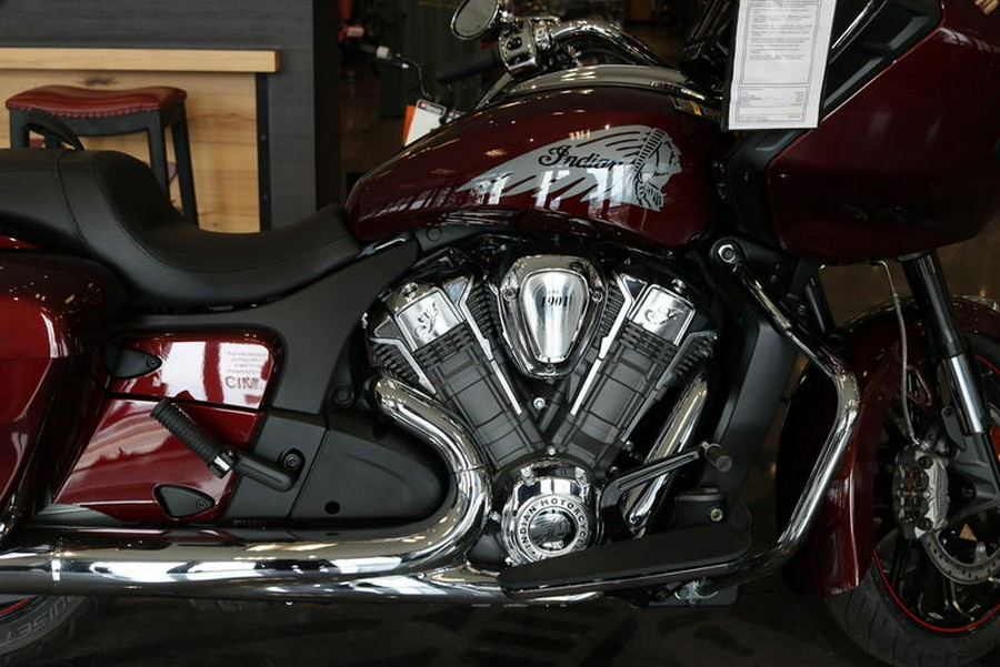 2023 Indian Motorcycle® Challenger® Limited Maroon Metallic