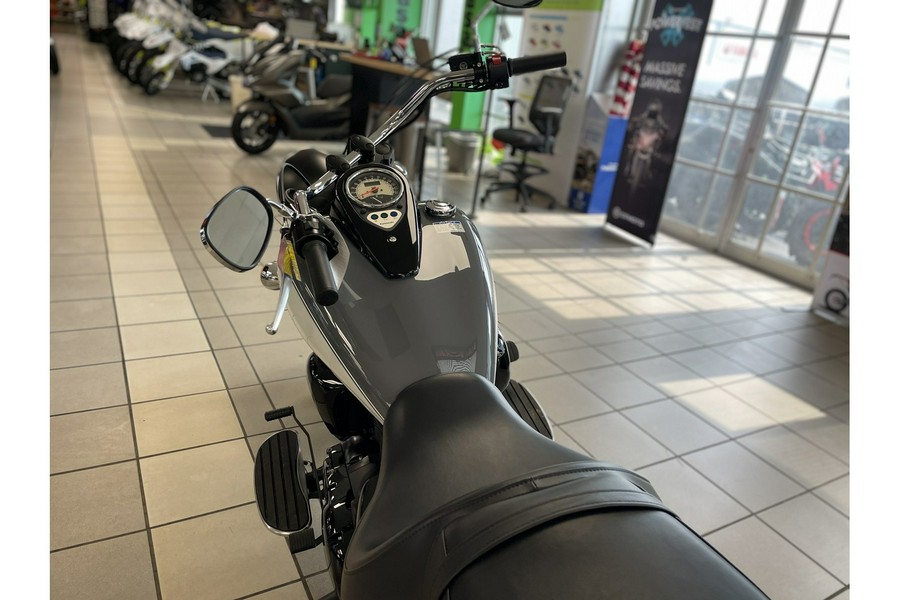 2024 Kawasaki Vulcan® 900 Classic