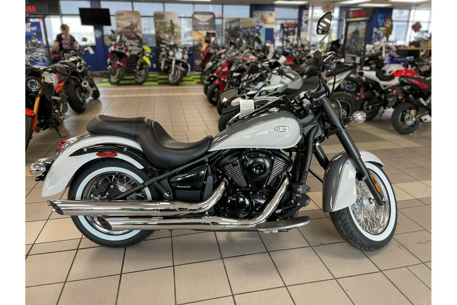 2024 Kawasaki Vulcan® 900 Classic