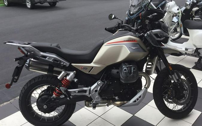 2025 Moto Guzzi V85 TT Travel