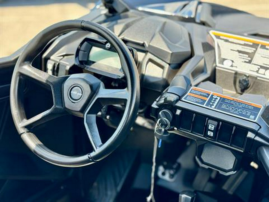 2025 Can-Am Maverick Sport Max DPS