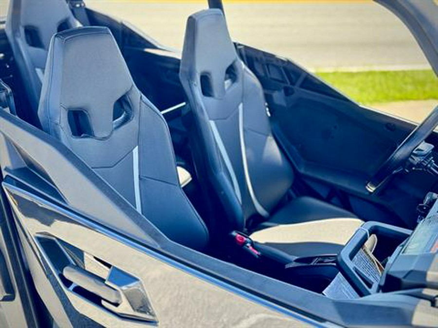 2025 Can-Am Maverick Sport Max DPS