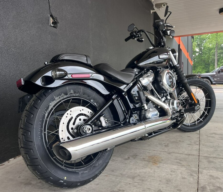 FXBB 2025 Street Bob®