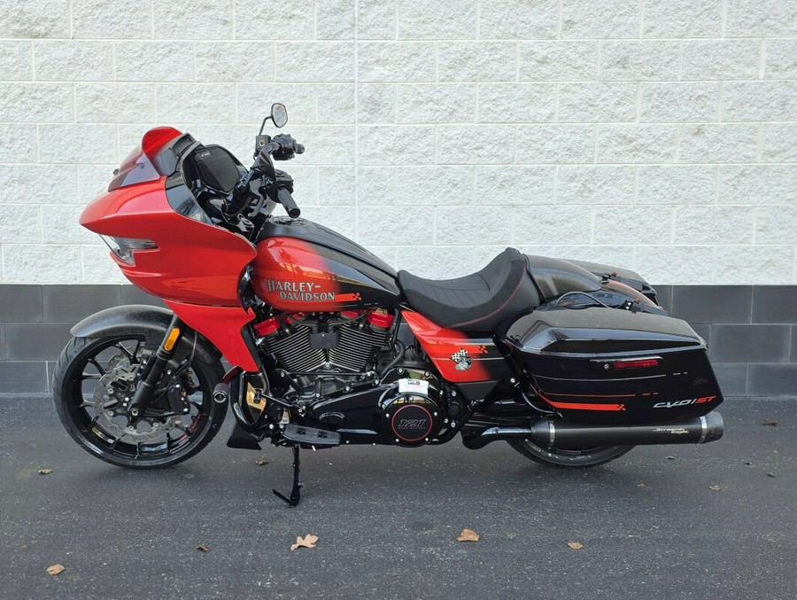 FLTRXSTSE 2026 CVO Road Glide ST - Citrus Heat Re-Entry - NEW 2026 MODEL JUST ARRIVED!!