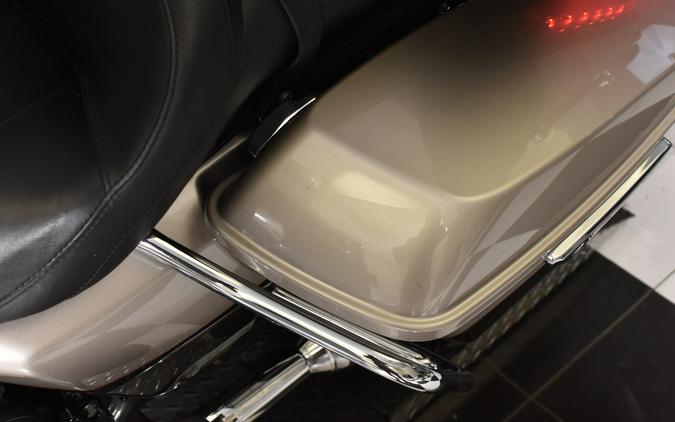 2018 Harley-Davidson Electra Glide Ultra Classic Twisted Cherry/Silver Fortune FLHTK