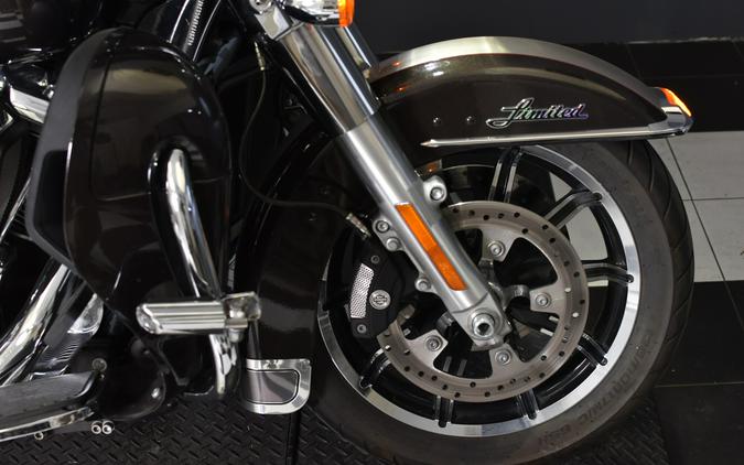 2018 Harley-Davidson Electra Glide Ultra Classic Twisted Cherry/Silver Fortune FLHTK
