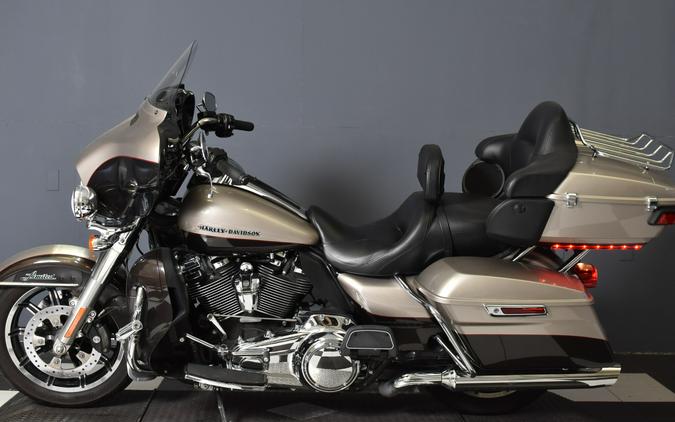 2018 Harley-Davidson Electra Glide Ultra Classic Twisted Cherry/Silver Fortune FLHTK