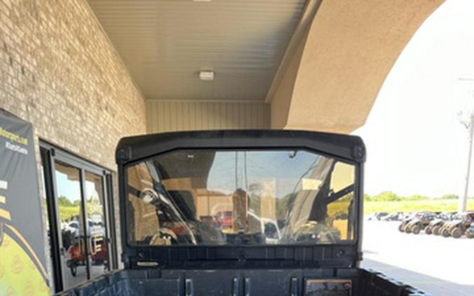 2023 Can-Am Defender XT HD10