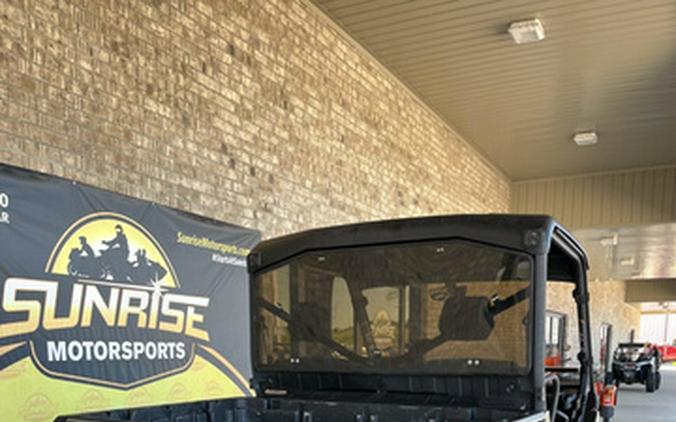 2023 Can-Am Defender XT HD10