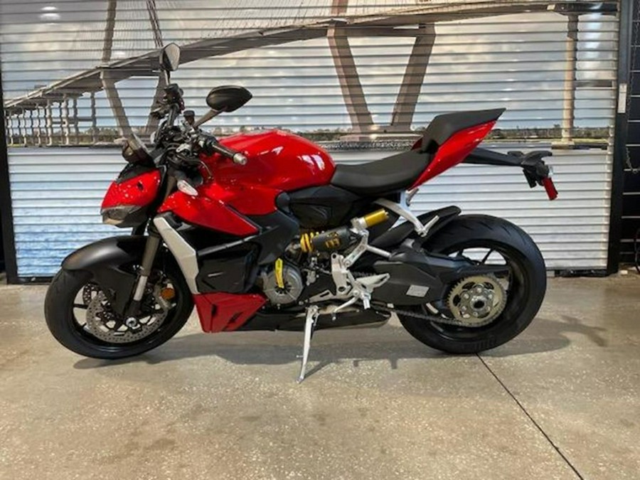 2024 Ducati Streetfighter V2 Red