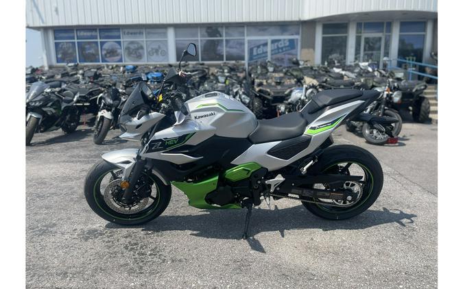 2024 Kawasaki Z7 Hybrid ABS