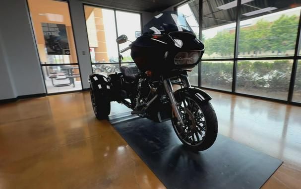 2023 Harley-Davidson® Road Glide® 3 Vivid Black