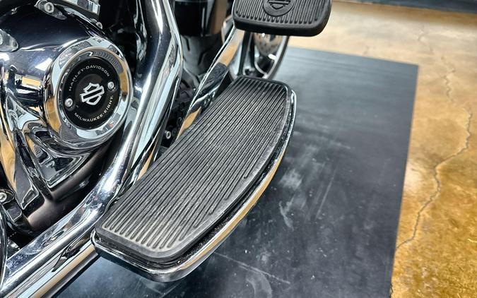 2023 Harley-Davidson® Road Glide® 3 Vivid Black