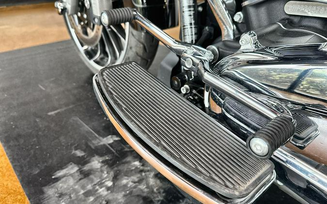 2023 Harley-Davidson® Road Glide® 3 Vivid Black