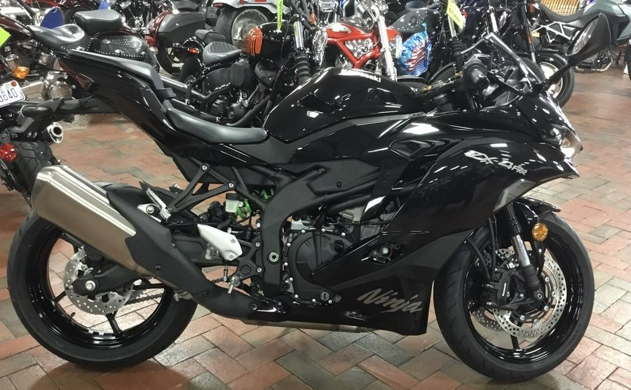 2024 Kawasaki Ninja® ZX™-4RR ABS