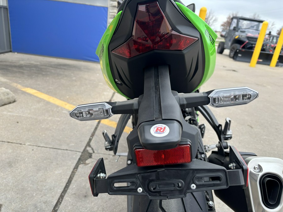 2025 Kawasaki Ninja ZX-6R KRT Edition ABS