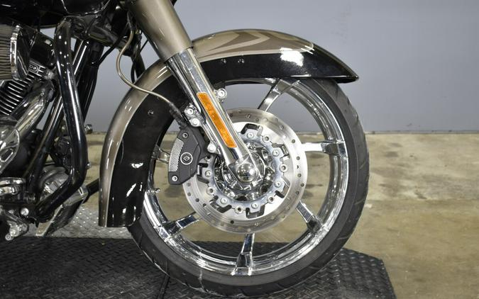 2014 Harley-Davidson CVO Road King