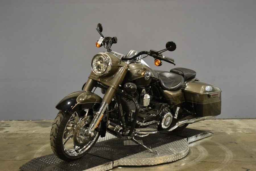 2014 Harley-Davidson CVO Road King