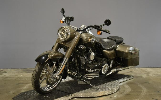 2014 Harley-Davidson CVO Road King